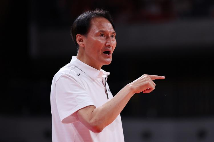 季孟年在个, 回合当中使