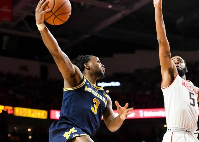 AA, 型的小外援, 单场