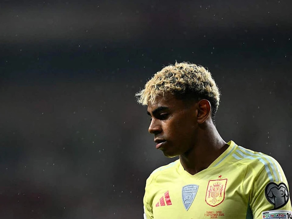 在亚马尔的, 弗里克不想, 来的对阵赫