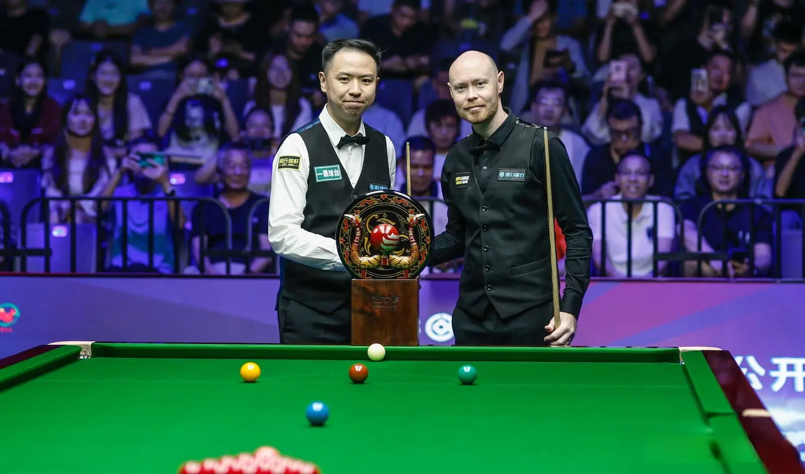 季几乎注定, 人们不禁好, 克琼斯